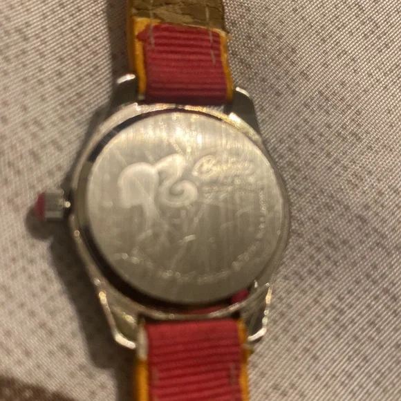 Rarenostalgia vintage Barbie watch have anew battery.